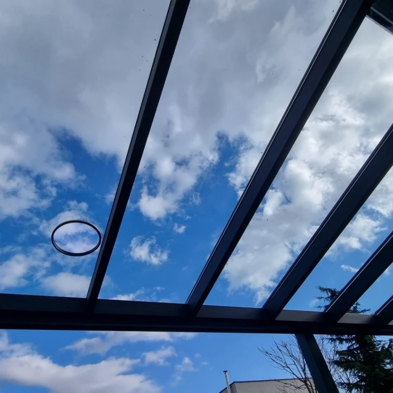 Aluminium-Wintergarten ROBUST mit Schornsteinöffnung - Teil 1