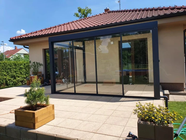 Aluminium Pergola ROBUST + Verglasung STANDARD - Vyškov